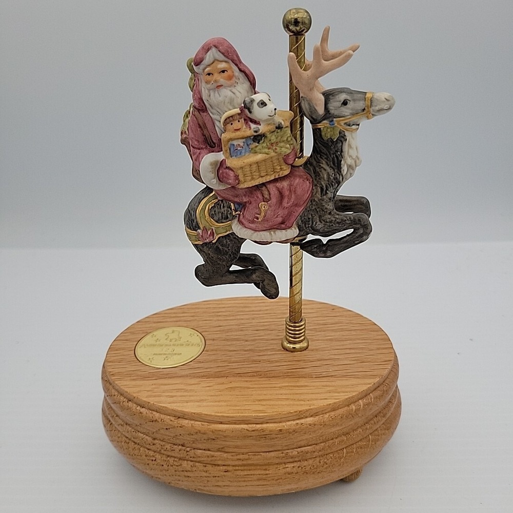 VINTAGE WILLITTS “VISIT FROM ST NICHOLAS” SANTA CAROUSEL CHRISTMAS MUSIC BOX HTF